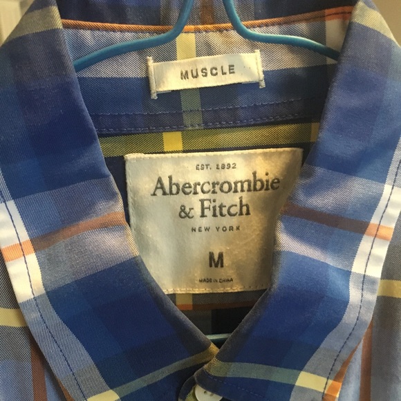 Men’s Button Down Shirt - Picture 3 of 3